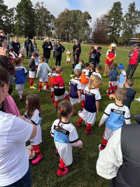 MiniRoos Under 5 and Under 6 players at Latham